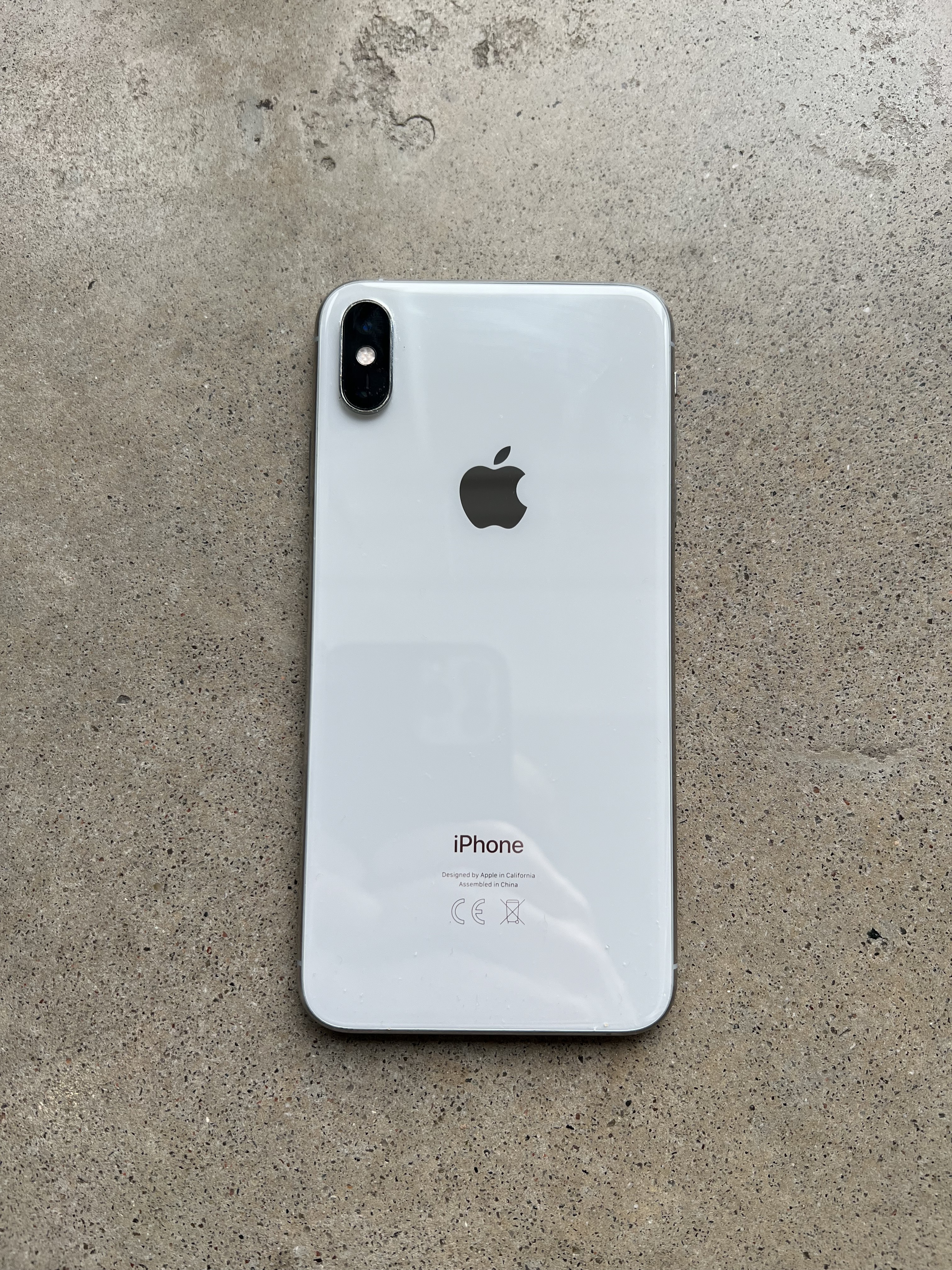 Listx - Apple iPhone XS Max, 64GB