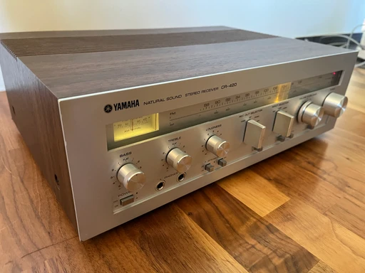 Listx - Amplifier Yamaha CR-420 Natural Sound Receiver